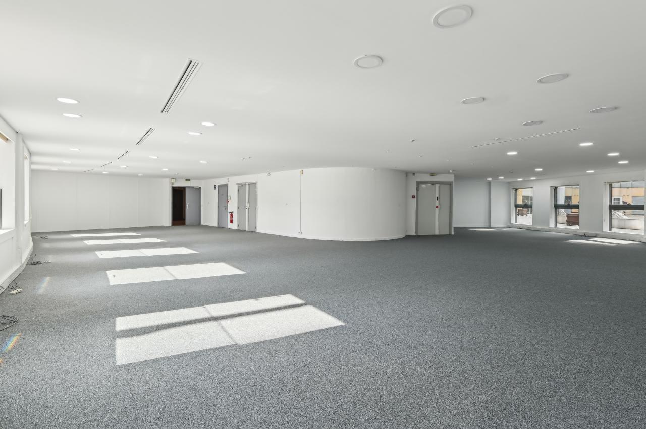 Bureau La Défense 784m² Location bureau Puteaux Hauts-de-Seine OLBUR2420410 3